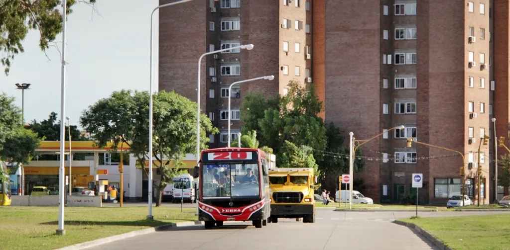 Modifican y amplían el recorrido de la Línea 20 de colectivos