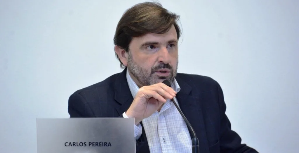 Piden la reparación de roturas producidas por el nuevo sistema de semaforización en Ruta 1
