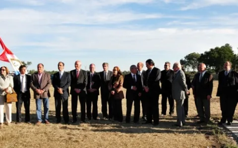Colocaron la piedra fundamental para el Parque de la Constitución Nacional