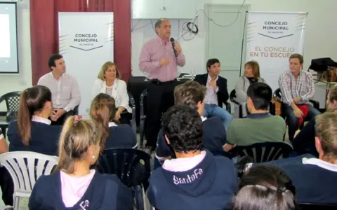En Villa María Selva se realizó otra jornada de “El Concejo en Tu Escuela”