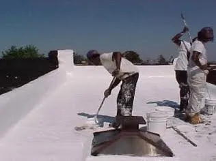 Plantean el pintado blanco de techos y azoteas para promover el ahorro energético