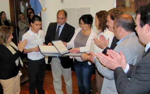 Sergio Zayas fue distinguido por el Concejo Municipal