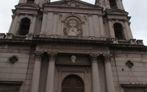 Proponen realizar estudios para iluminar la fachada de la Iglesia Nuestra Señora del Carmen
