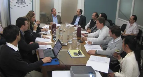 Los Concejales entregaron al Intendente un Proyecto para regular excedentes pluviales