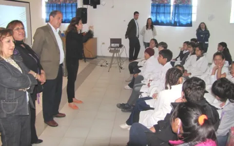 “El Concejo en Tu Escuela” se presentó en una institución para sordos e hipoacúsicos