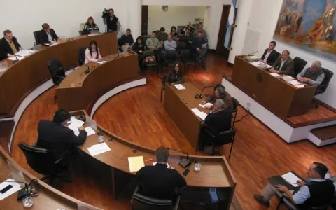 Autorizan prescindir de llamados licitatorios en el marco de la Emergencia Hídrica