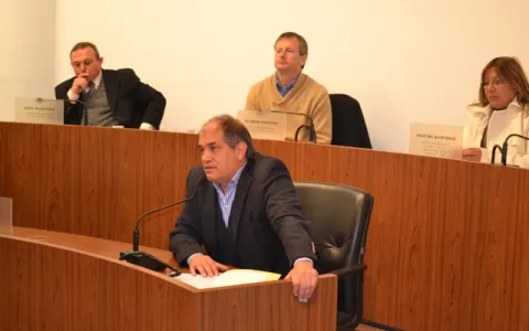 Apoyo unánime a la limitación de las exportaciones de los recursos ictícolas