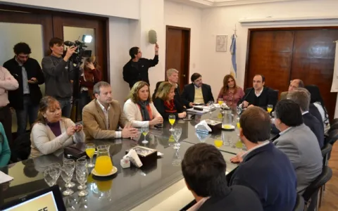 Presentaron a los Concejales el cronograma del Plan Integral de Bacheo