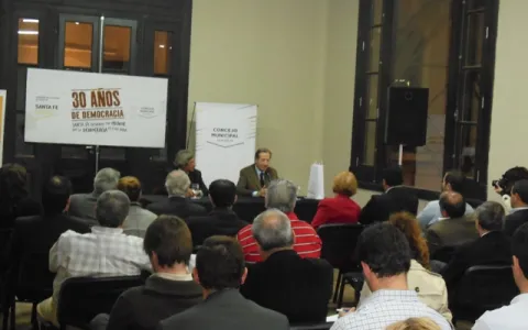 Reciben a Horacio Jaunarena en el Concejo Municipal