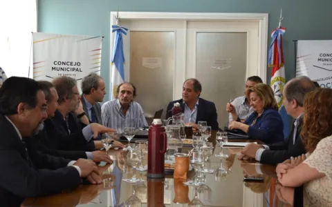 Santa Fe y Bilbao intercambiaron experiencias comunes