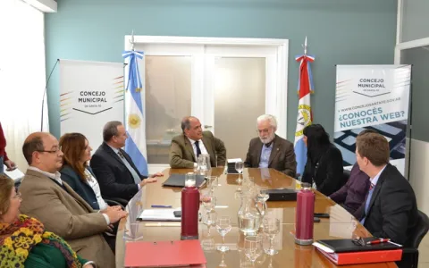 Francesco Tonucci fue distinguido como “Huésped de Honor”
