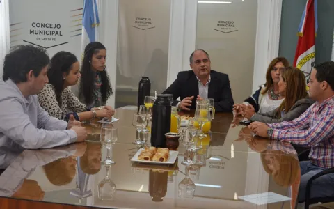 Las santafesinas que contemplaron de cerca el legado de Ana Frank