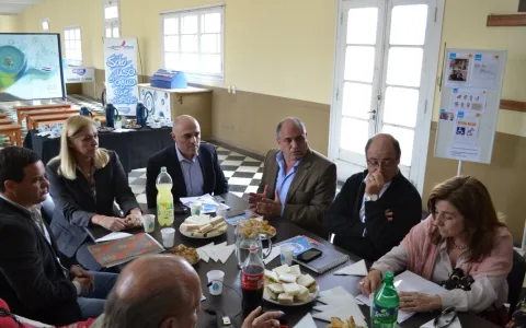 Concejales se reunieron con autoridades de Aguas Santafesinas