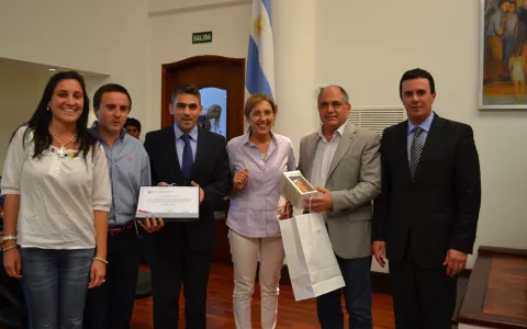 Beneplácito del Cuerpo por la segunda colecta anual de la Fundación Hoy x Mañana y CONIN
