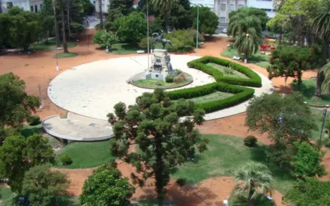 Se derogó la Ordenanza referida a la realización de cocheras subterráneas en plaza San Martín