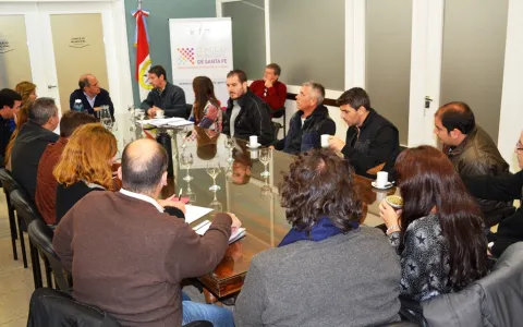 Concejales recibieron a trabajadores de LT9 y se solidarizaron con su situación laboral
