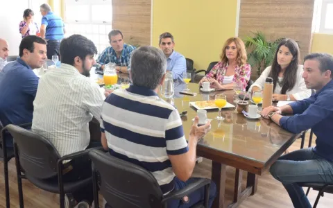 Concejales se reunieron con edil de Rafaela por ordenanza de narcolemia