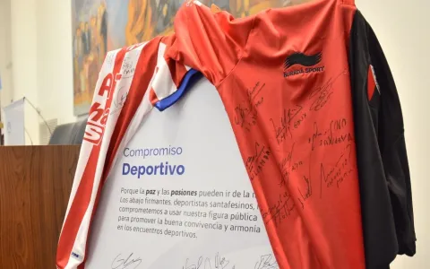 Clásico santafesino: Se firmó el compromiso simbólico "Que la PAZión se convierta en clásico"