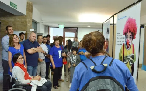 Día Internacional de Concientización del Autismo: quedó inaugurada una muestra fotográfica en el Hall del Concejo Municipal