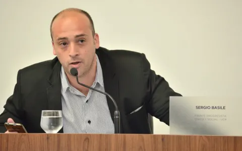 Solicitan difundir línea 0800 para realizar denuncias sobre conducta policial, venta de drogas y armas de fuego