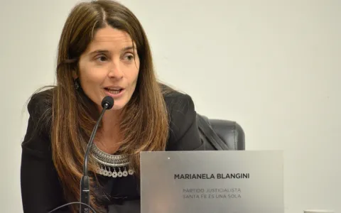 Piden una ley que permita a los municipios determinar el número de concejales y la elección de los mismos por circunscripciones