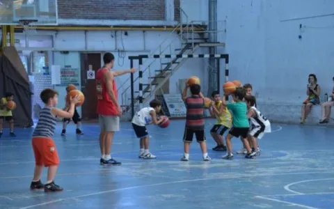 Instituyen el Programa de Padrinazgo para clubes de barrio