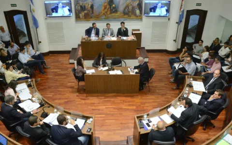 Padrinazgo para clubes barriales: el Concejo rechazó el veto parcial del Ejecutivo