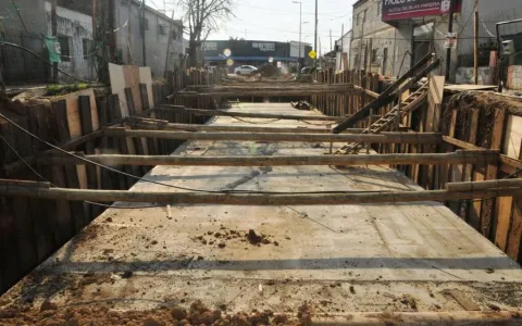 Convocan al Intendente Corral por la obra del Desagüe Espora