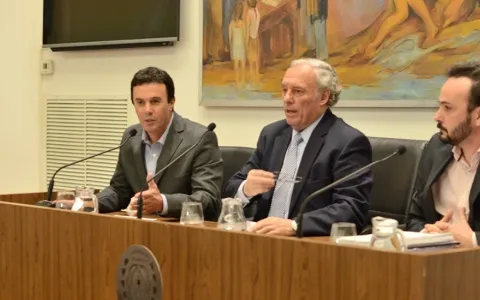 Antonio María Hernández: “Si no hay autonomía no hay una base sólida para la Democracia republicana y federal”