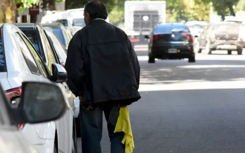 El Concejo sancionó la creación de un programa inclusivo para cuidadores de vehículos