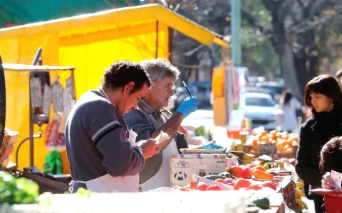 Impulsan ferias itinerantes para pequeños productores locales
