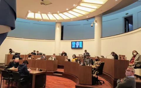 El Concejo declara la emergencia en el sistema de Transporte Público por Colectivos