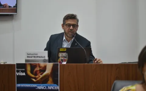 Reunión en torno al proyecto del Predio de la Granja La Esmeralda