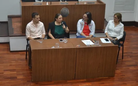 Diálogos sobre inclusión financiera en el Concejo Municipal