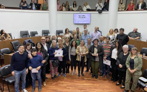 El Concejo Municipal otorgó el premio Marta Samatán a la docente María Inés Bilotta
