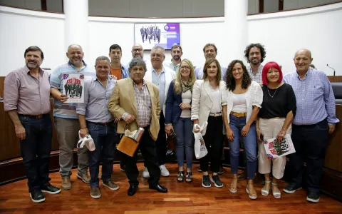 Antes de viajar a EEUU, Los Palmeras visitaron el Concejo