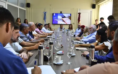 Horario corrido: el debate se trasladó al Concejo
