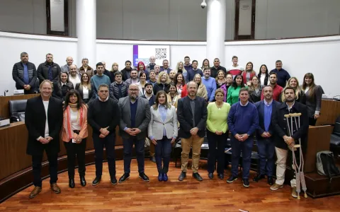 Foro del Área Metropolitana: 60 concejales debatieron sobre seguridad y riesgo hídrico