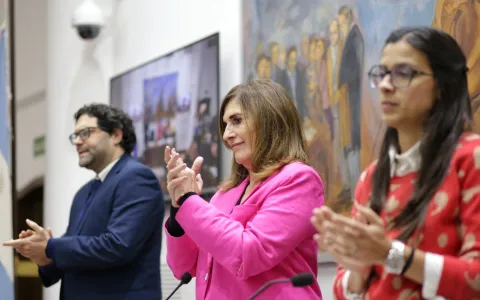 Aniversario de la Reforma Constitucional: el Concejo entregará medallas conmemorativas