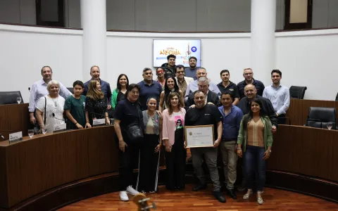 El Concejo distinguió al Grupo Alegría por su 50º aniversario