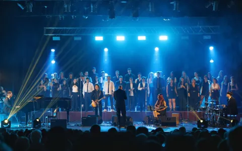 La sala ATE Casa España se llenó de Solidaridad