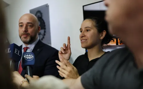 El Concejo incorpora lengua de señas a las sesiones