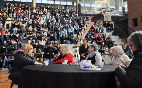 Concejo Joven y Concejo Mayor, juntos por primera vez en una experiencia que reunió a más de 1500 personas